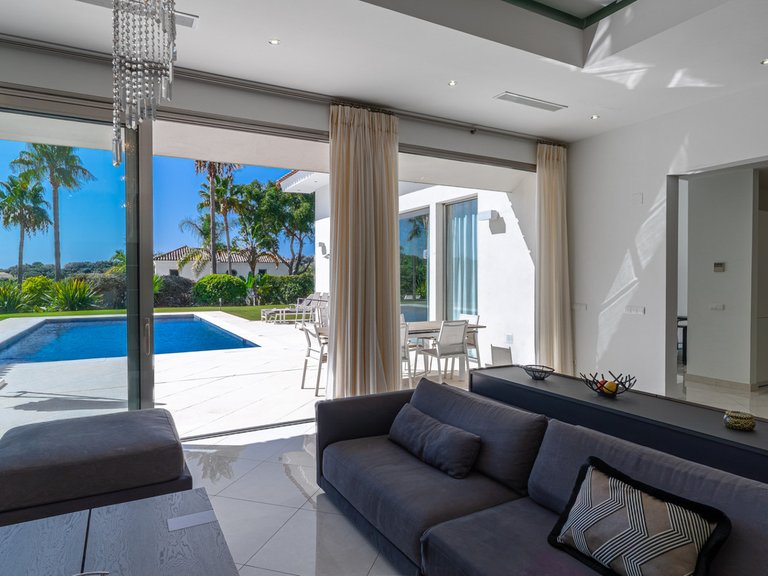 Villa for Sale in San Roque Club, Cadiz 14