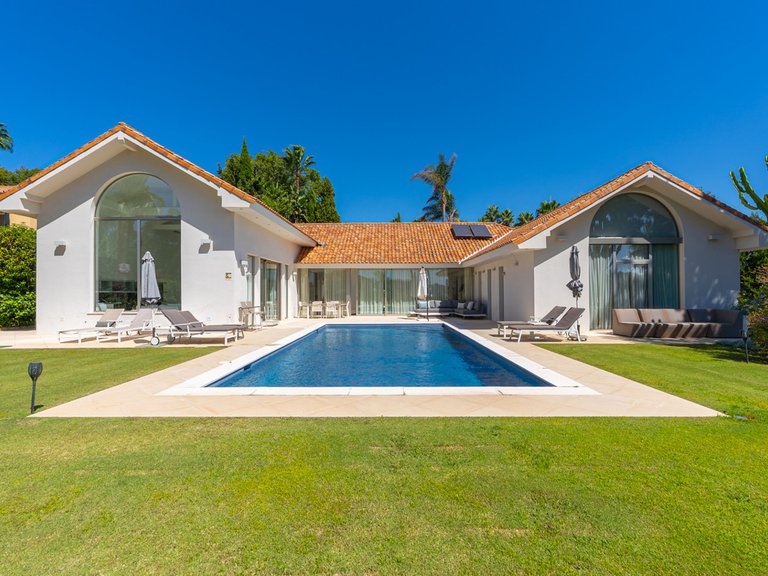 Villa for Sale in San Roque Club, Cadiz 2