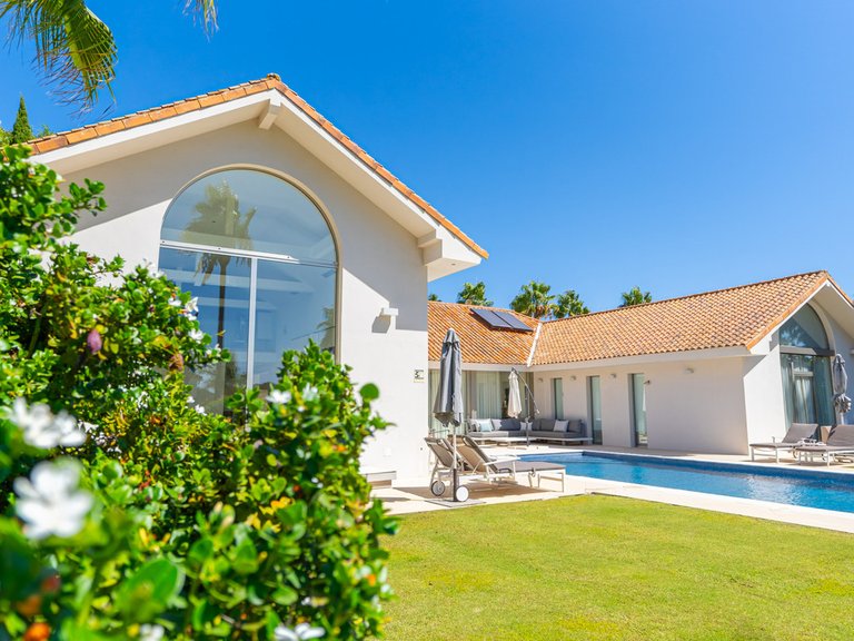Villa for Sale in San Roque Club, Cadiz 4