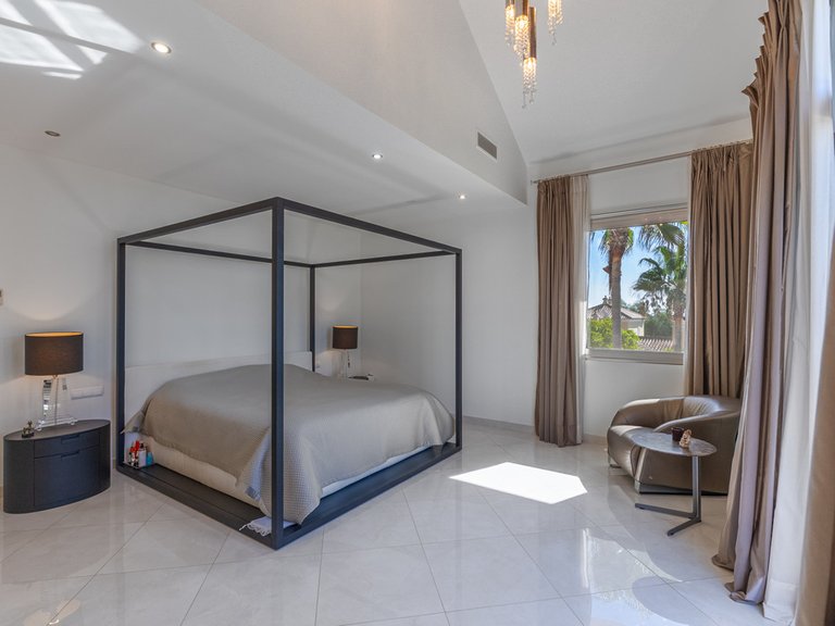 Villa for Sale in San Roque Club, Cadiz 49
