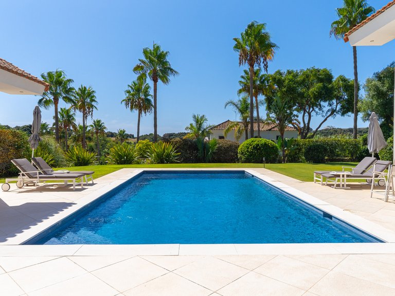 Villa for Sale in San Roque Club, Cadiz 5