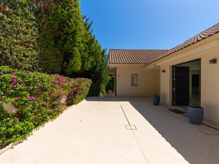 Villa for Sale in San Roque Club, Cadiz 8