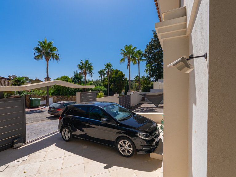 Villa for Sale in San Roque Club, Cadiz 9