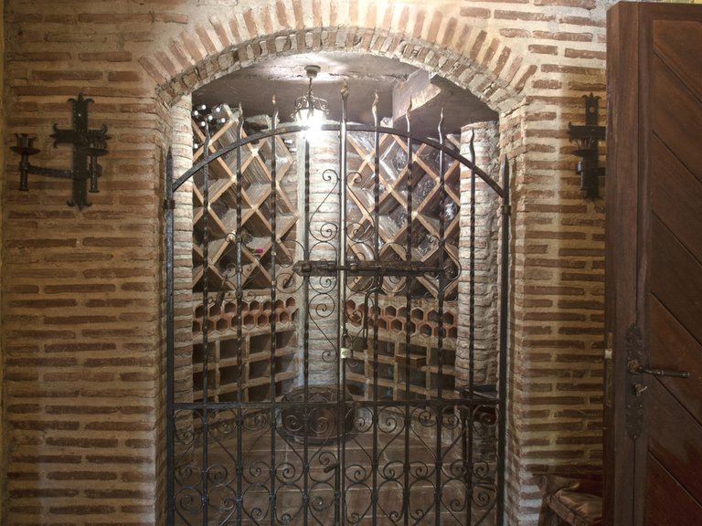 Villa for Sale in Nueva Andalucía, Malaga 36