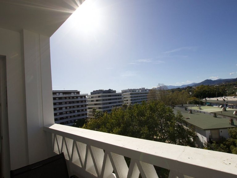 Apartment for Sale in Nueva Andalucía, Malaga 28