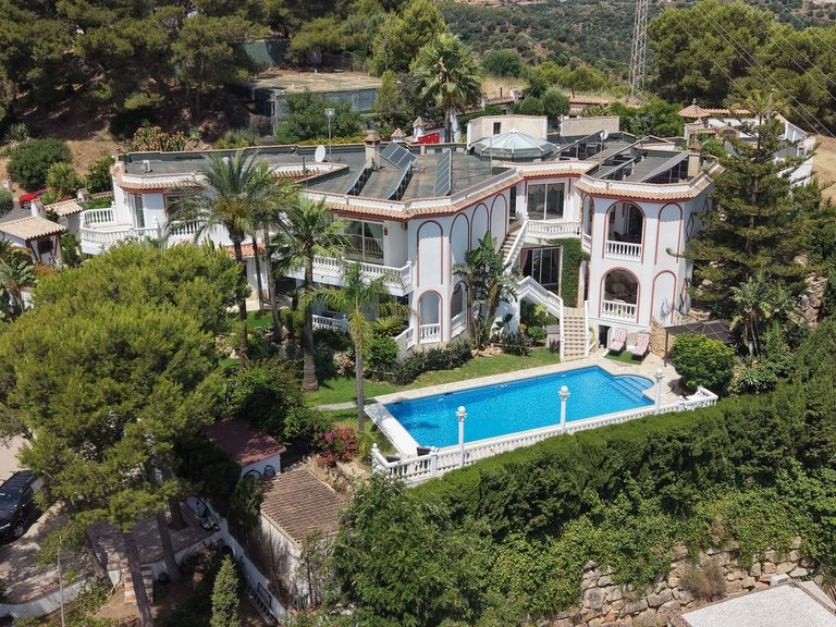 Villa for Sale in Costa del Sol Hacienda Las Chapas, Malaga 30