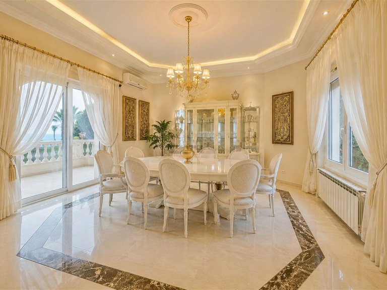 Villa for Sale in Costa del Sol Hacienda Las Chapas, Malaga 6