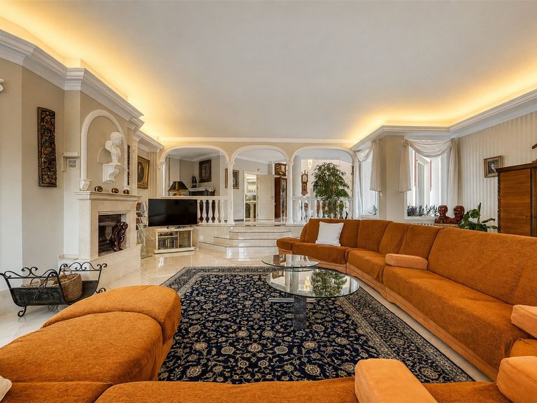 Villa for Sale in Costa del Sol Hacienda Las Chapas, Malaga 9