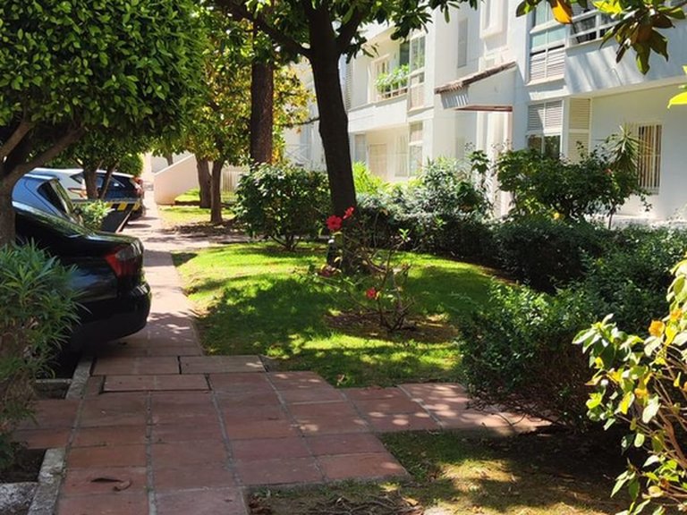Apartment for Sale in Marbella, Malaga 28