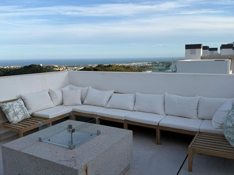 Apartment for Sale in Benahavís, Malaga 11