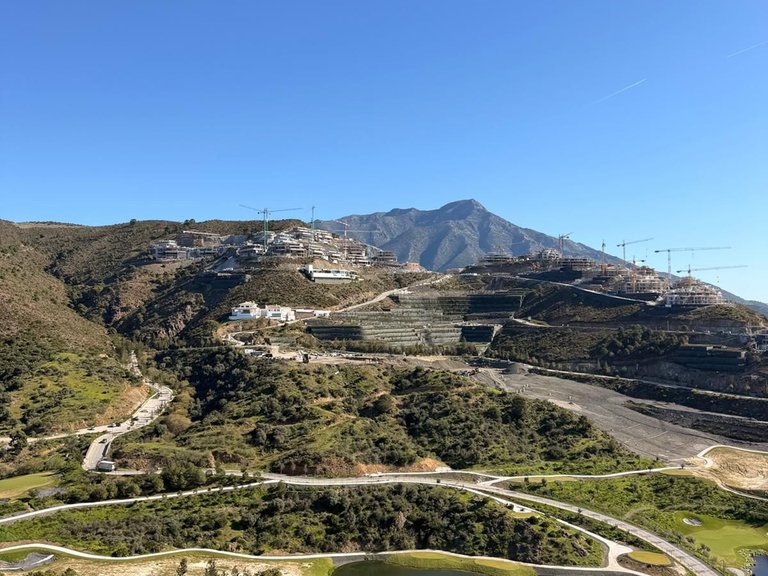 Apartment for Sale in Benahavís, Malaga 15