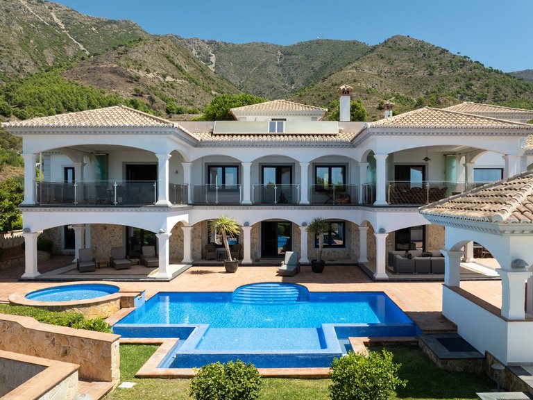 Villa for Sale in Mijas, Malaga 1