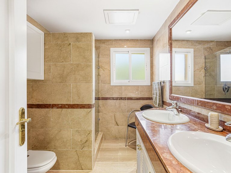 Apartment for Sale in Elviria, Malaga 20