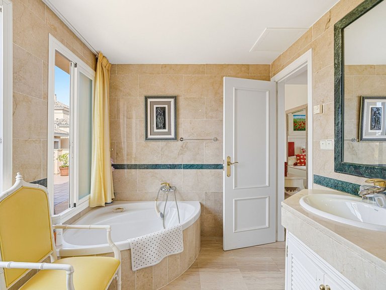 Apartment for Sale in Elviria, Malaga 22