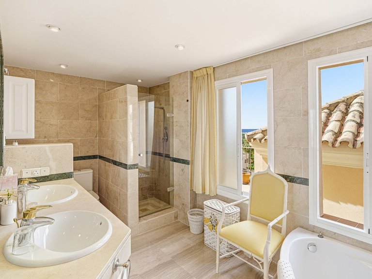 Apartment for Sale in Elviria, Malaga 23