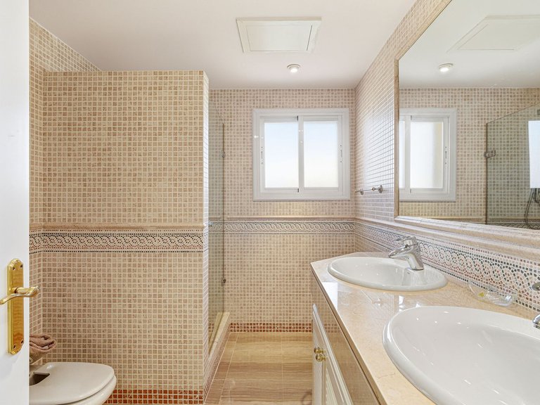Apartment for Sale in Elviria, Malaga 27
