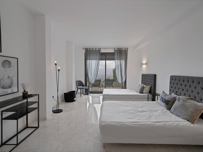 Apartment for Sale in La Mairena, Malaga 8