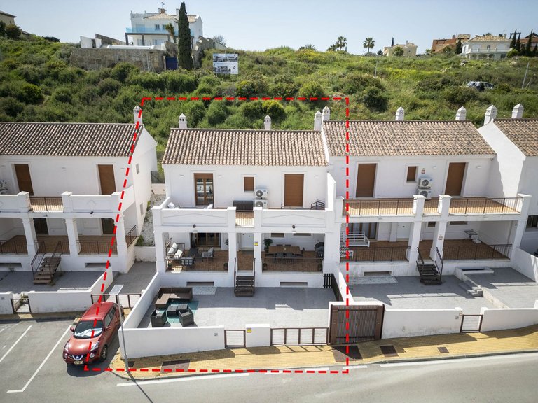 Villa for Sale in Casares Playa, Malaga 1