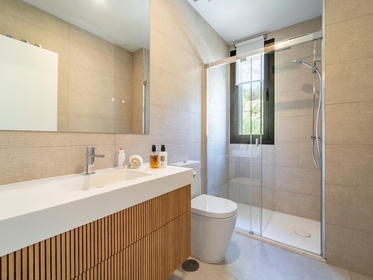 Apartment for Sale in Marbella, Malaga 25