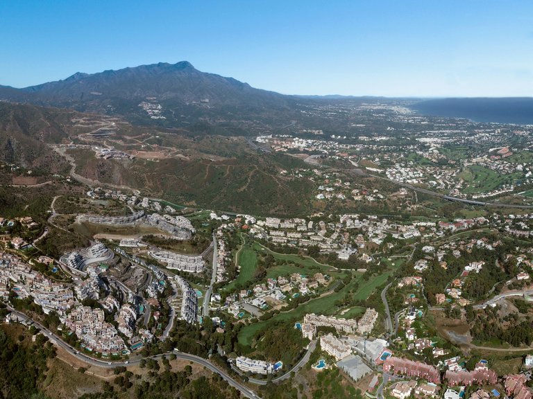 Apartment for Sale in Benahavís, Malaga 23