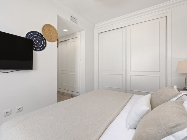 Apartment for Sale in Puerto Banús, Malaga 13