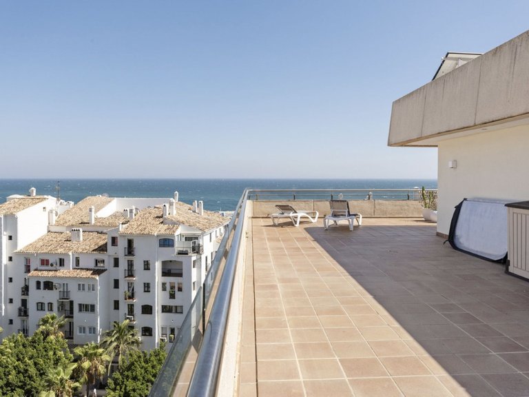 Apartment for Sale in Puerto Banús, Malaga 22
