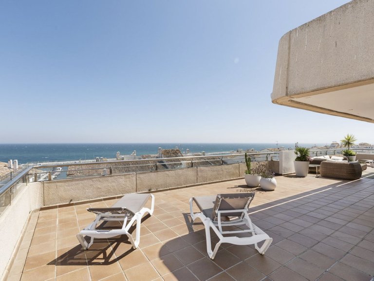 Apartment for Sale in Puerto Banús, Malaga 23