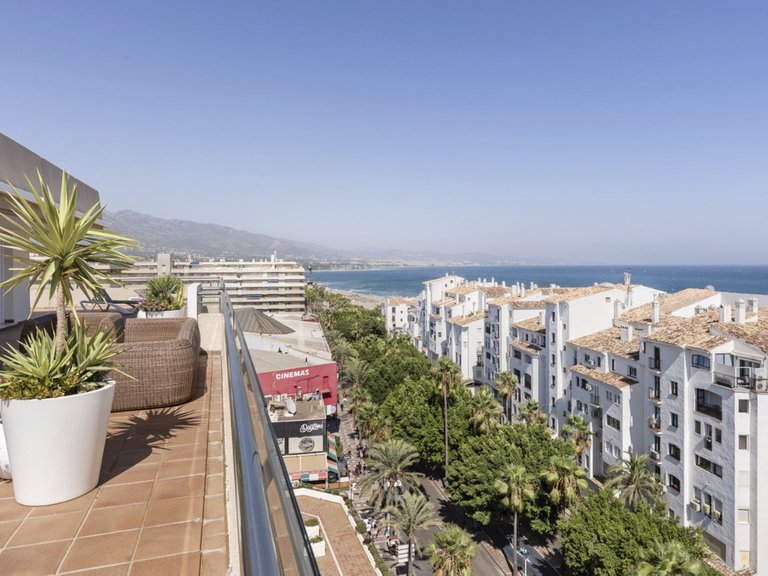 Apartment for Sale in Puerto Banús, Malaga 26