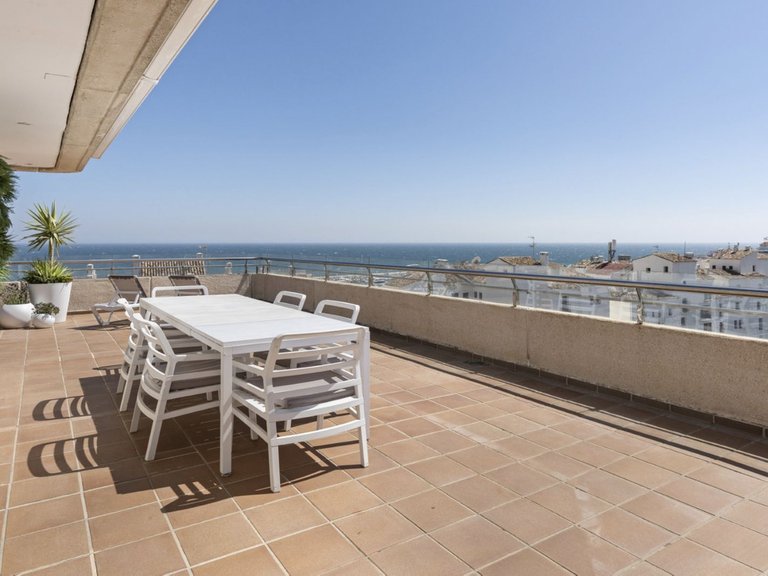 Apartment for Sale in Puerto Banús, Malaga 29
