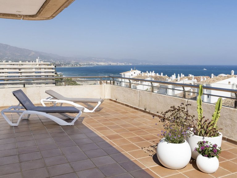 Apartment for Sale in Puerto Banús, Malaga 3