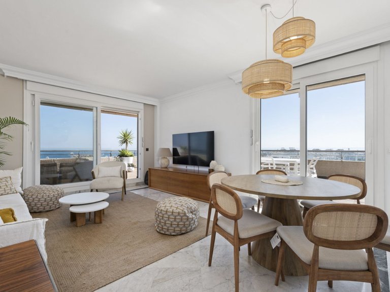 Apartment for Sale in Puerto Banús, Malaga 5