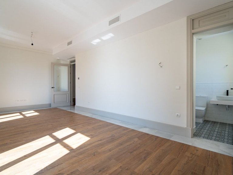Apartment for Sale in Monte Sancha, Malaga 3