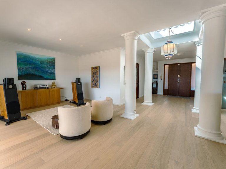 Villa for Sale in Benahavís, Malaga 11