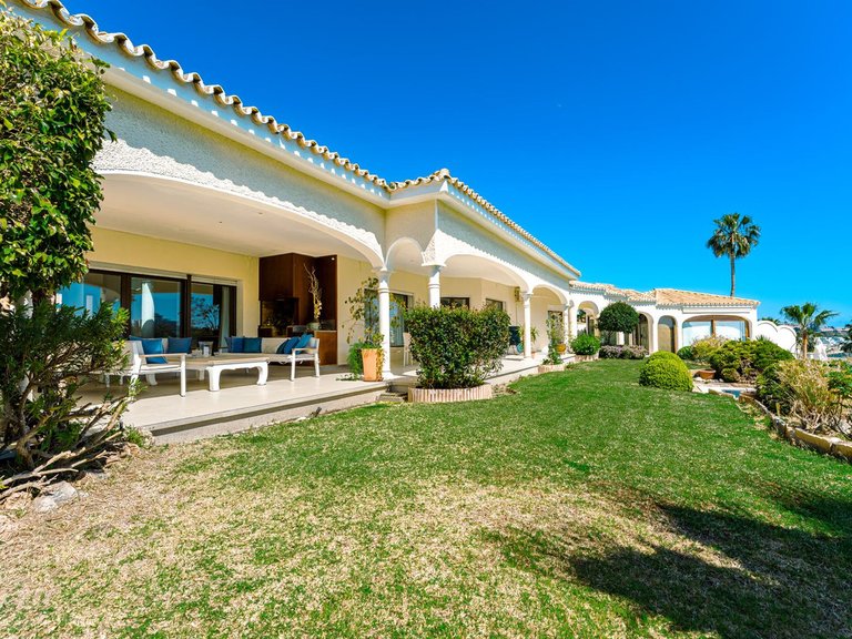 Villa for Sale in Benahavís, Malaga 18