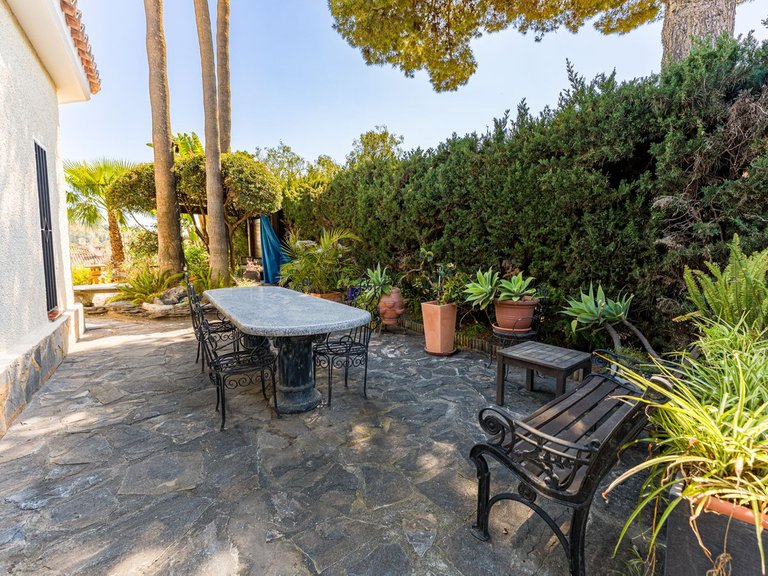 Villa for Sale in Benahavís, Malaga 28