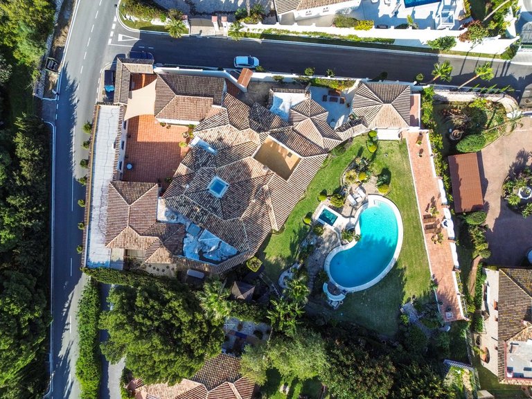 Villa for Sale in Benahavís, Malaga 3