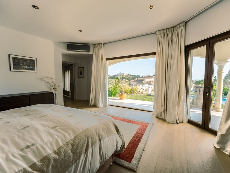 Villa for Sale in Benahavís, Malaga 32