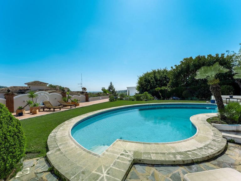 Villa for Sale in Benahavís, Malaga 49