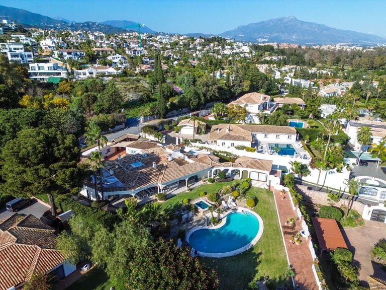 Villa for Sale in Benahavís, Malaga 51