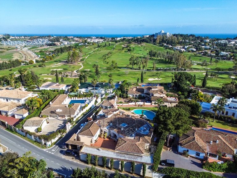 Villa for Sale in Benahavís, Malaga 53