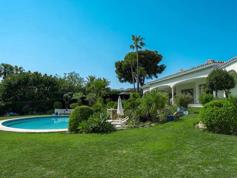 Villa for Sale in Benahavís, Malaga 57