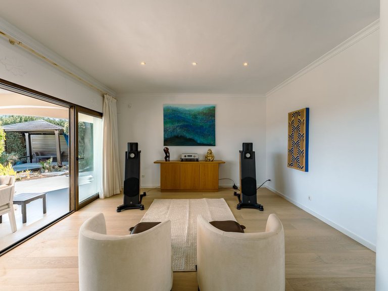 Villa for Sale in Benahavís, Malaga 9
