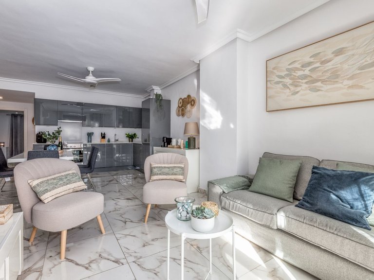 Apartment for Sale in Nueva Andalucía, Malaga 14
