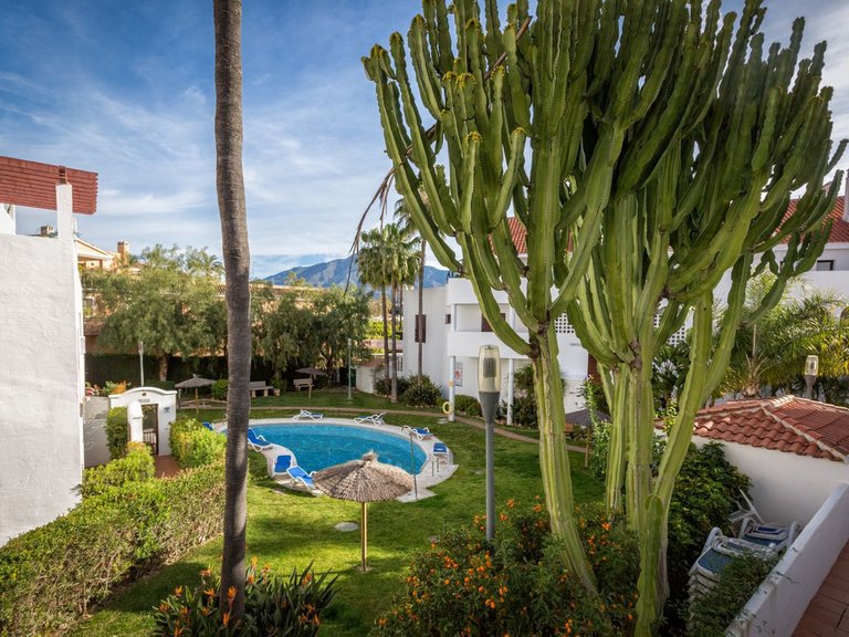 Apartment for Sale in Nueva Andalucía, Malaga 22