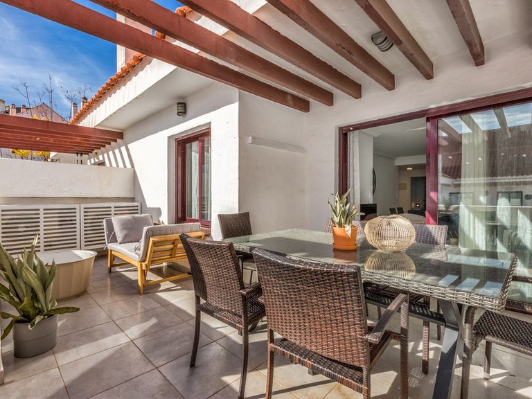 Apartment for Sale in Nueva Andalucía, Malaga 3
