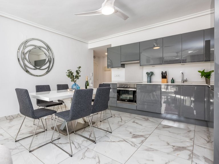 Apartment for Sale in Nueva Andalucía, Malaga 5