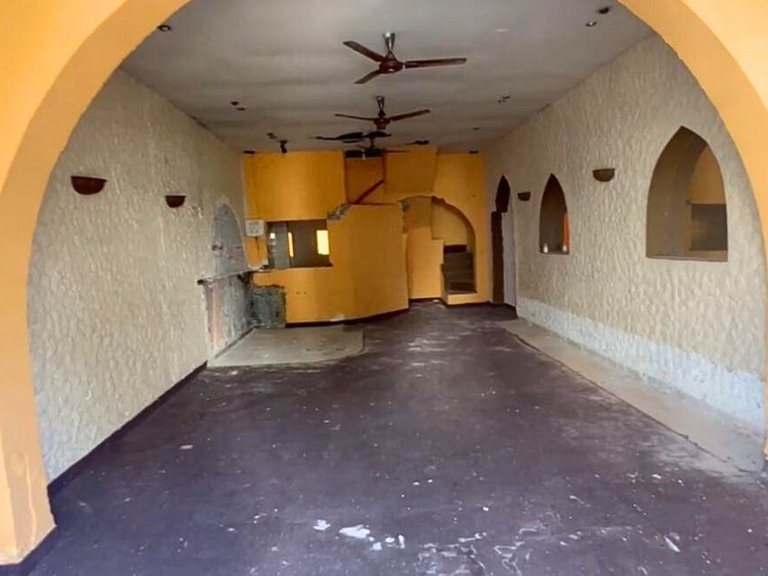 Commercial for Sale in El Paraiso, Malaga 3
