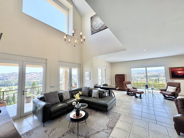 Villa for Sale in Mijas Golf, Malaga 11