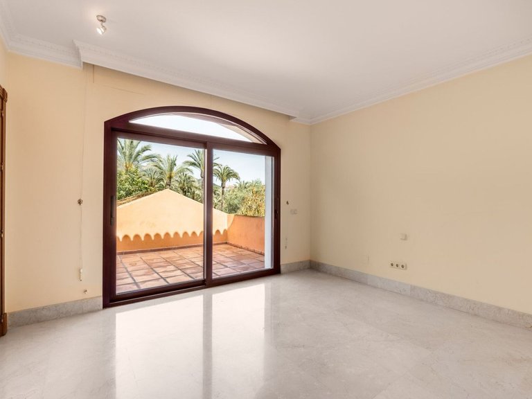 Villa for Sale in Marbella, Malaga 19