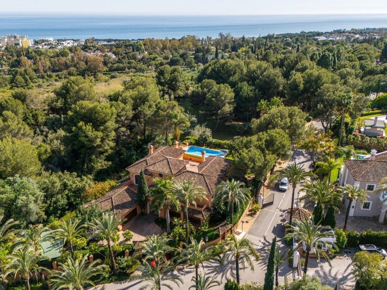 Villa for Sale in Marbella, Malaga 2